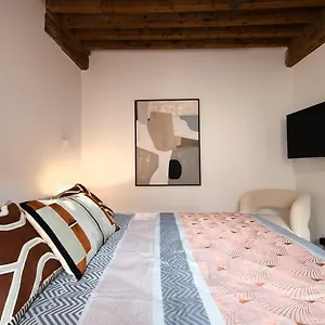Sainte Helene - Lovely High Class Lyon
